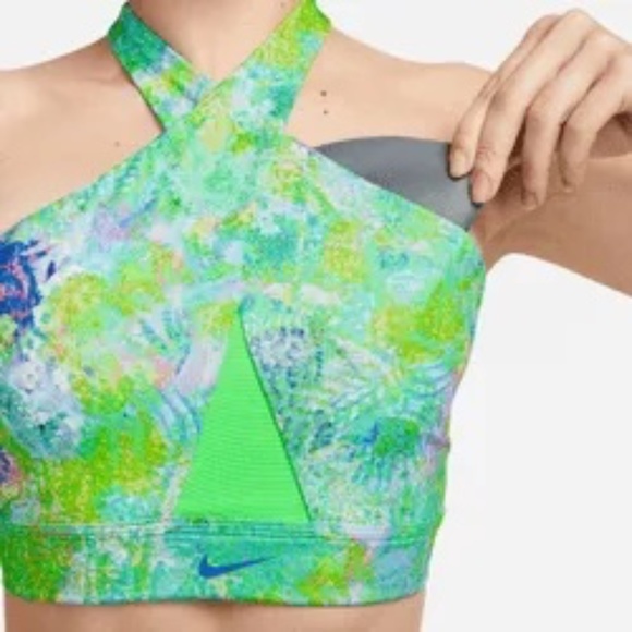 NIKE Dri Fit Swoosh Wrap AOP Bra - Picture 3 of 4